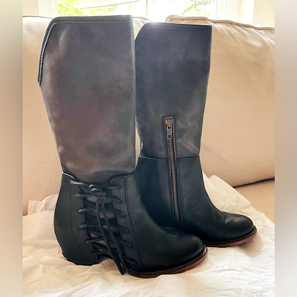 Freebird Castle by Steven